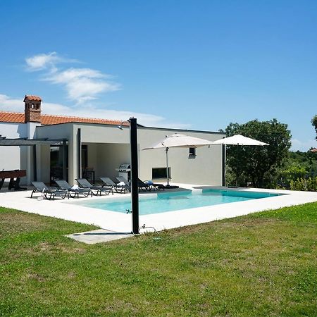 Villa Lia With Pool - Luxury In Vintijan, Near Pula And Medulin Eksteriør bilde